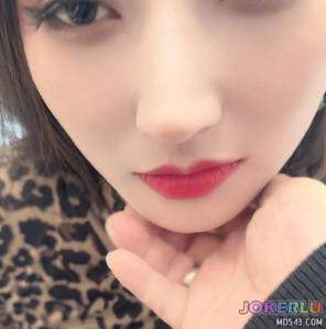  3P极品高颜值的M深喉调教好劲爆今必须好好给她洗洗胃